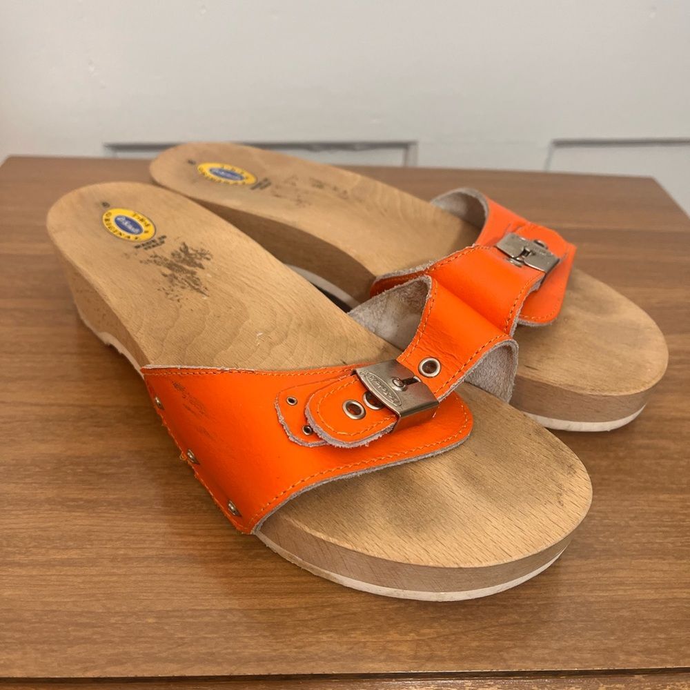 VTG Dr. Scholl’s The Original Wood Sole Sz 8 Orange Sandals Y2K Made in Italy
